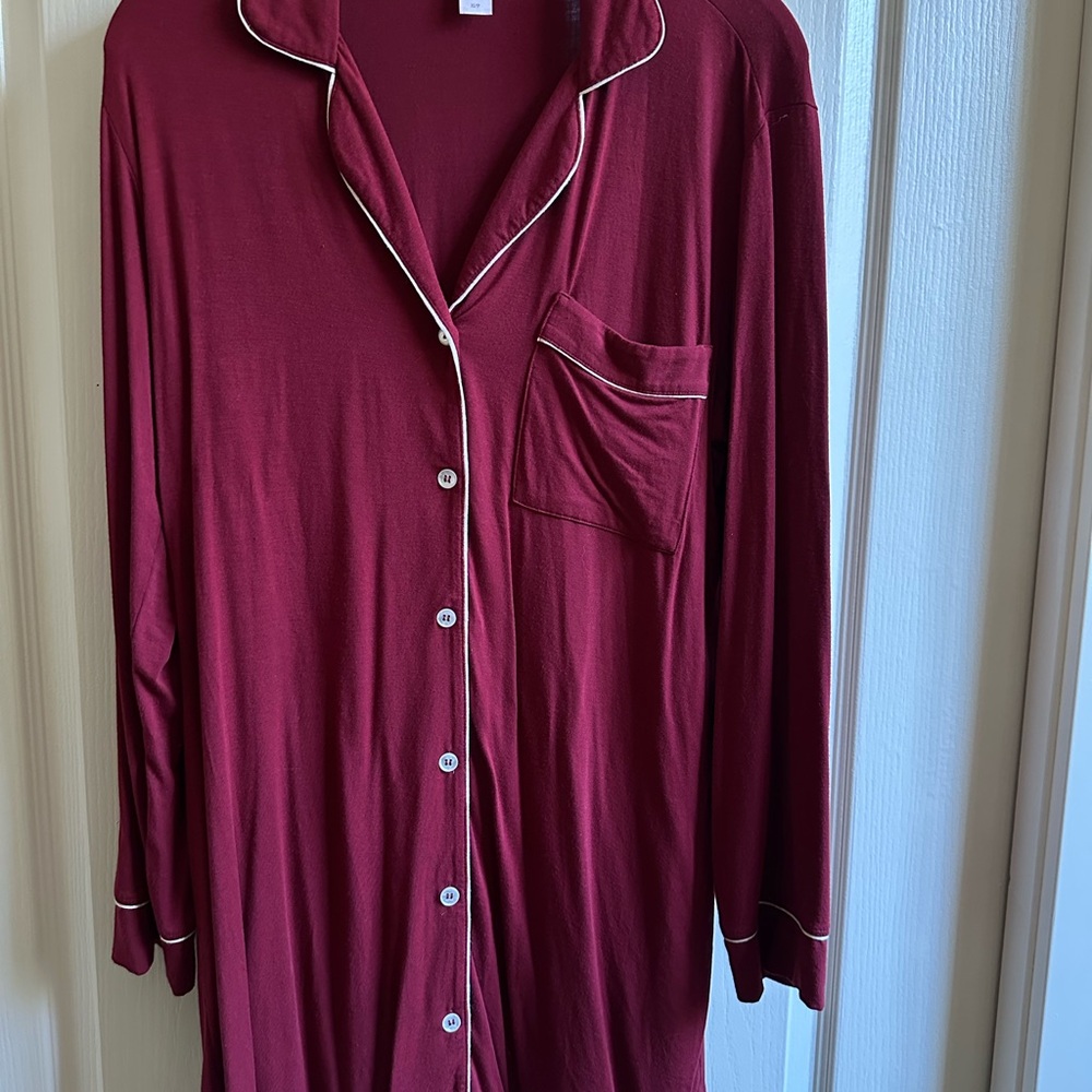 Eberjey Burgundy Long-Sleeve Button-Front Pajama Top Gown with Cream Piping